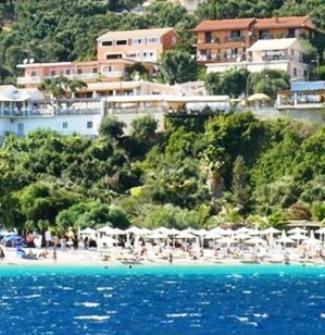 Апартаменты Vasiliki Seamemories Барбати Экстерьер фото
